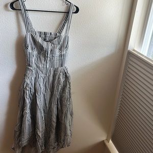 Adorable corset top with back cut out